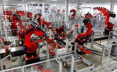 科技發展與人文考量 當機器人“替代作業”引發勞動價值沉思